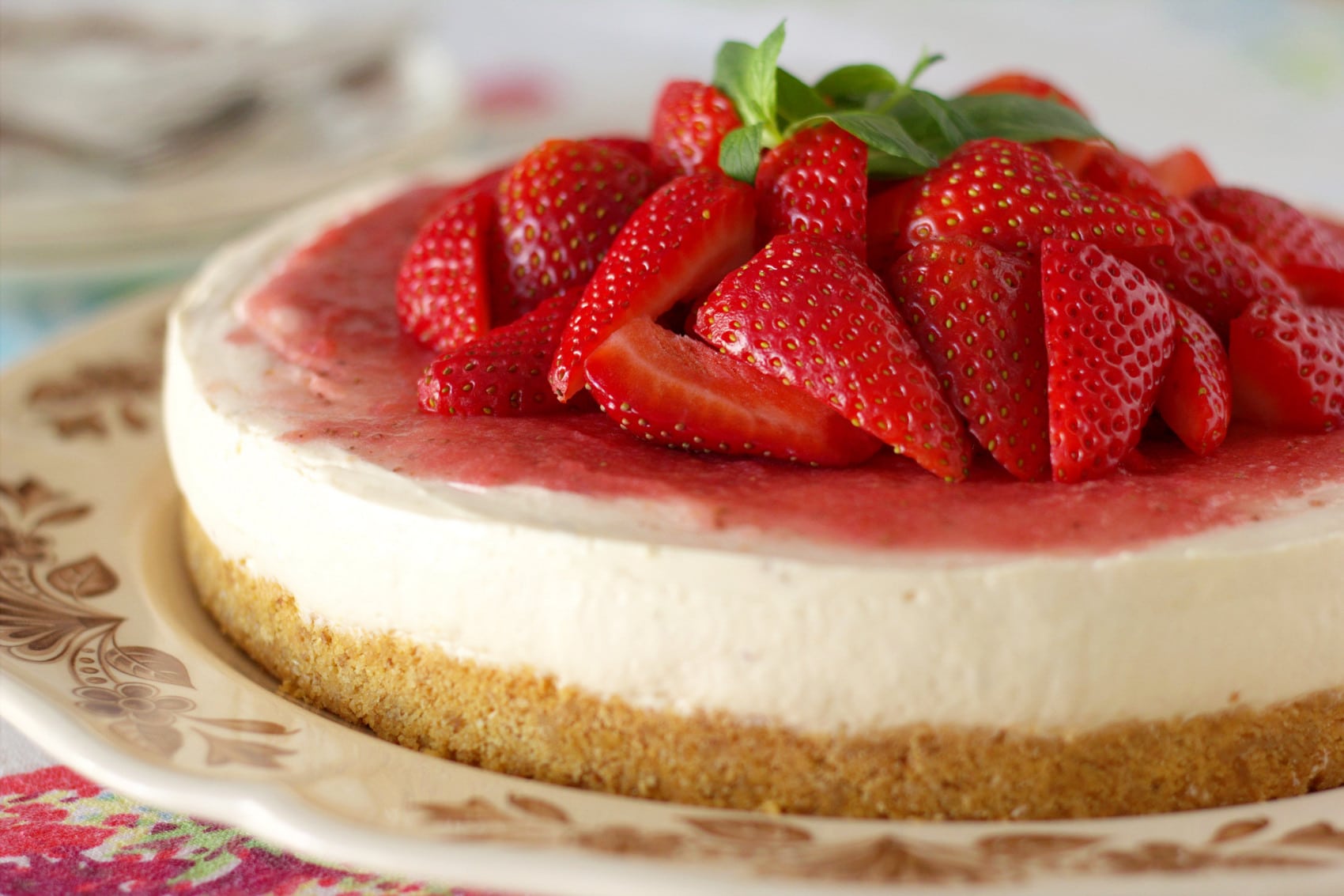 No Bake Strawberry Cheesecake