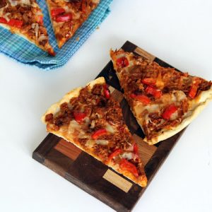 Slow Cooking Supper: Pulled Chicken & Pepper Pizza