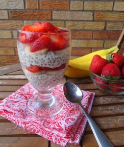 Overnight Chia Oat Parfaits